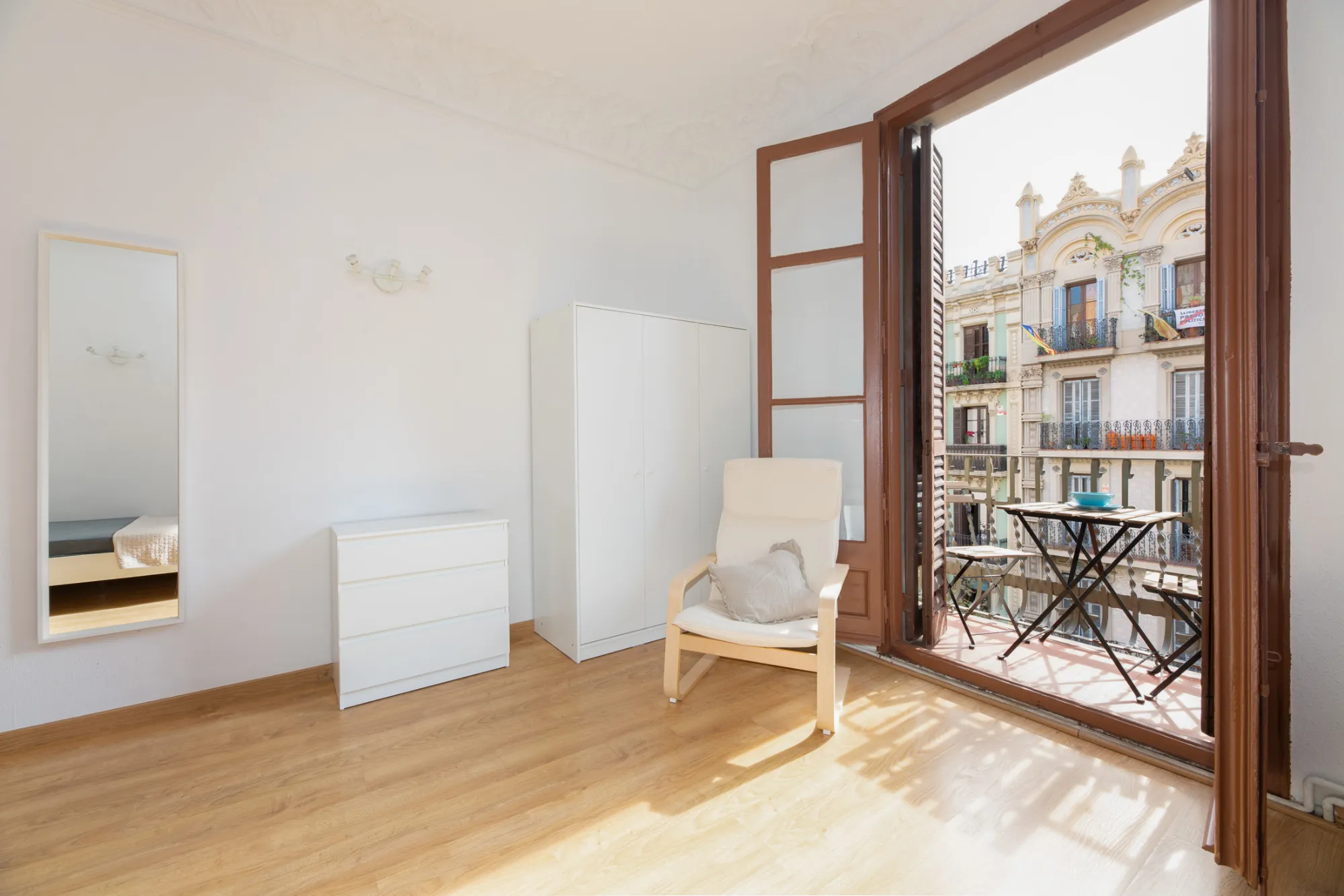 Private room in Barcelona photo 2